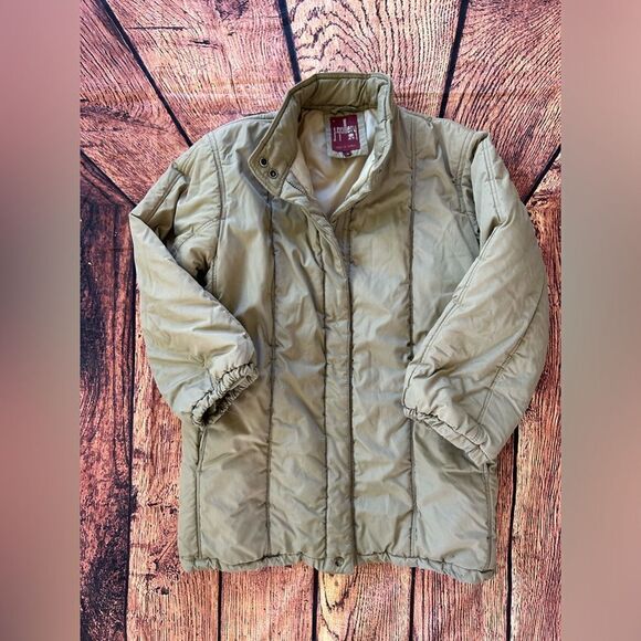 Jackets & Blazers - Women's Vtg J GALLERY Pale Brown Quilted Long Stadium Coat Size S